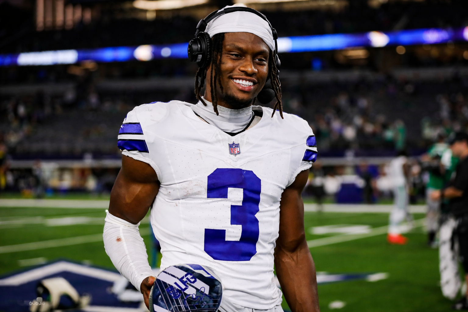 “$122.4 Million? That’s Insane.” — Pickens’ Career-Best 1,429 Yards Has Forced Jerry Jones Into the Boldest Decision in Cowboys History