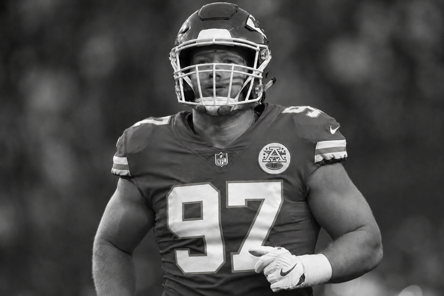 Grief Engulfs Arrowhead Stadium: Former Chiefs DE Passes Away at 35, Leaving Kansas City Fans in Inconsolable Grief - Unfulfilled Super Bowl Dream With the Chiefs Can Never Be Realized
