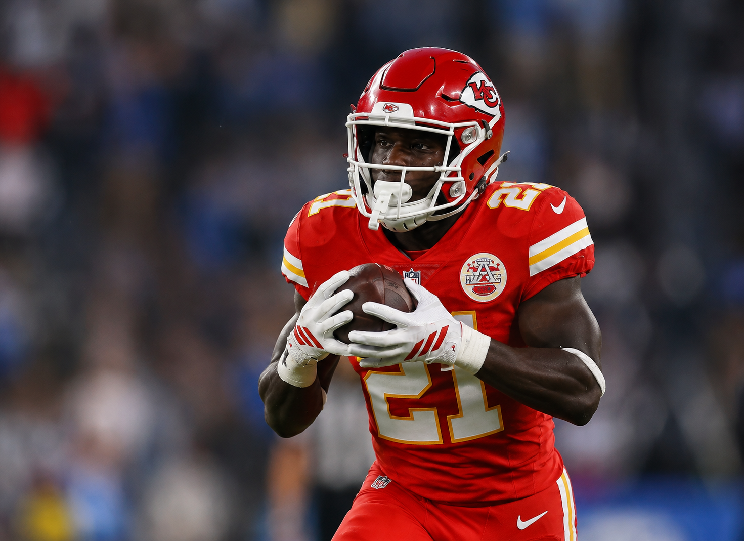 Just 1 Hour After Witnessing a Breakout Performance from the Rookie RB at Rookie Minicamp, Chiefs Immediately Sign the Star Who Led the Nation in All-Purpose Yards Per Game and Rushed for 1,451 Yards