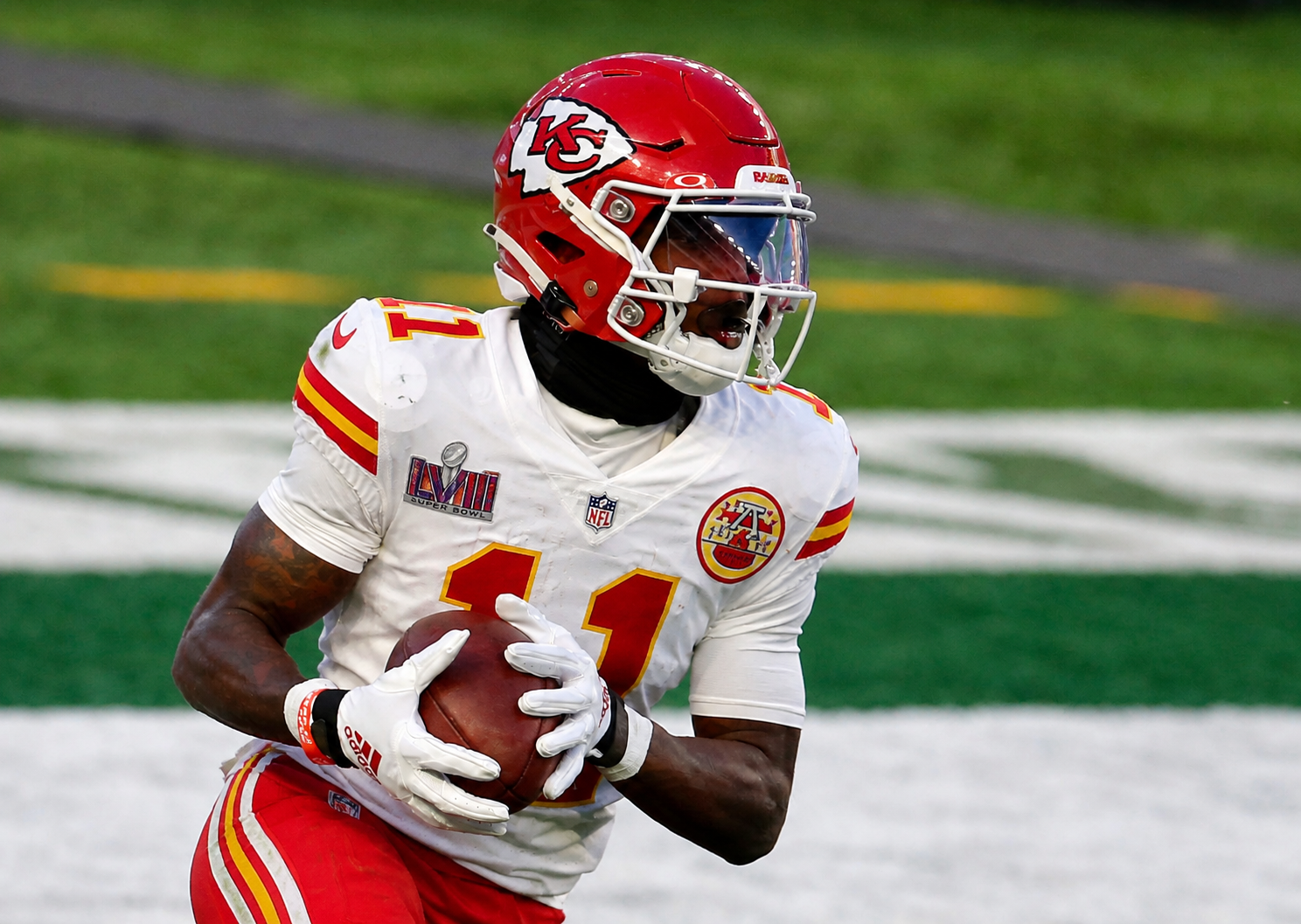 Just 12 Hours After Completing a Three-Year Prison Sentence and Receiving Parole, the Former First-Round NFL Wide Receiver Shocks the League by Publicly Begging the Chiefs for One Chance at Redemption