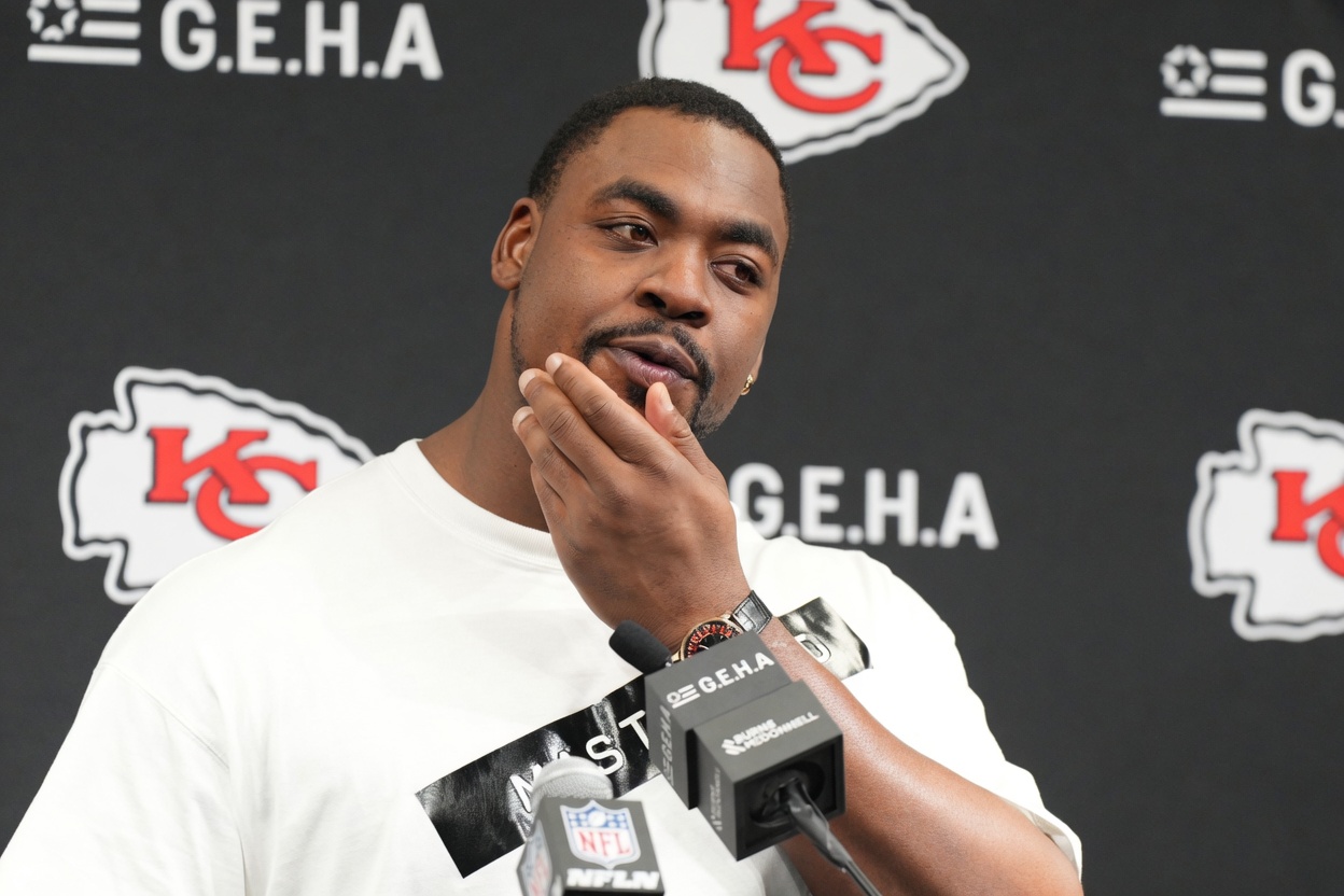 3x Super Bowl Defensive Lineman of the Chiefs Just Made a Move That Has the Entire League Praising Him – Donates Entire $16.8 Million in Bonuses to Help Hundreds of Homeless People in Austin, Texas