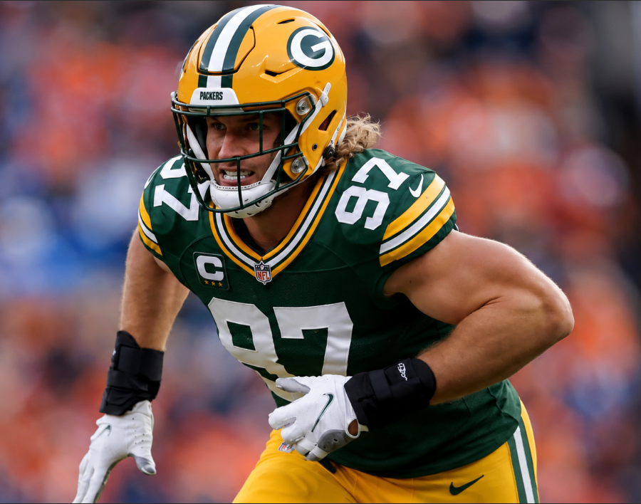 According to confirmation from Adam Schefter, the five-time Pro Bowl edge rusher widely regarded as the best in the NFL right now is expected to join the Green Bay Packers on a $40 million contract