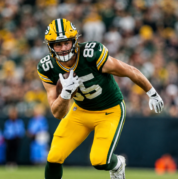 BREAKING: Green Bay Packers Heat Up the NFC by Signing the Best Tight End in NCAA – A Player Once Compared to Legend "Rob Gronkowski," a Quality Addition for Jordan Love