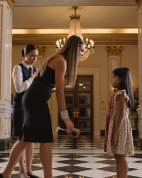 Ella despreciaba a la niña andrajosa, hasta que descubrió la verdad que arruinaría su vida.