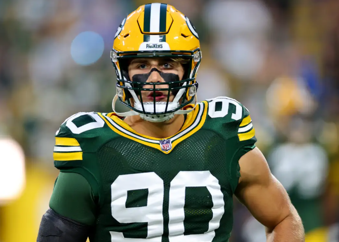 After Receiving an Attractive Trade Package Including a Second-Round Pick and a Backup Player from Former HC Mike McCarthy, Green Bay Packers Officially Make Final Decision on Their First-Round Superstar 