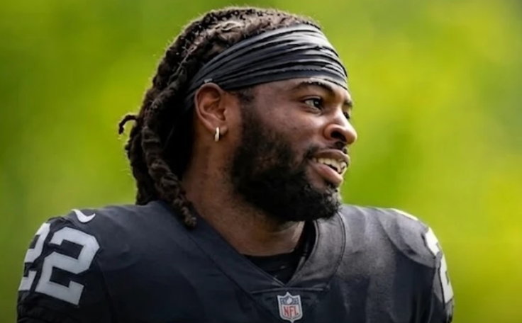 Amid the uncertainty surrounding the Raiders’ backfield depth, former Pro Bowl RB with over 8,000 career offensive yards stuns the NFL by publicly expressing his desire to join Las Vegas — willing to take a pay cut to wear the Silver & Black