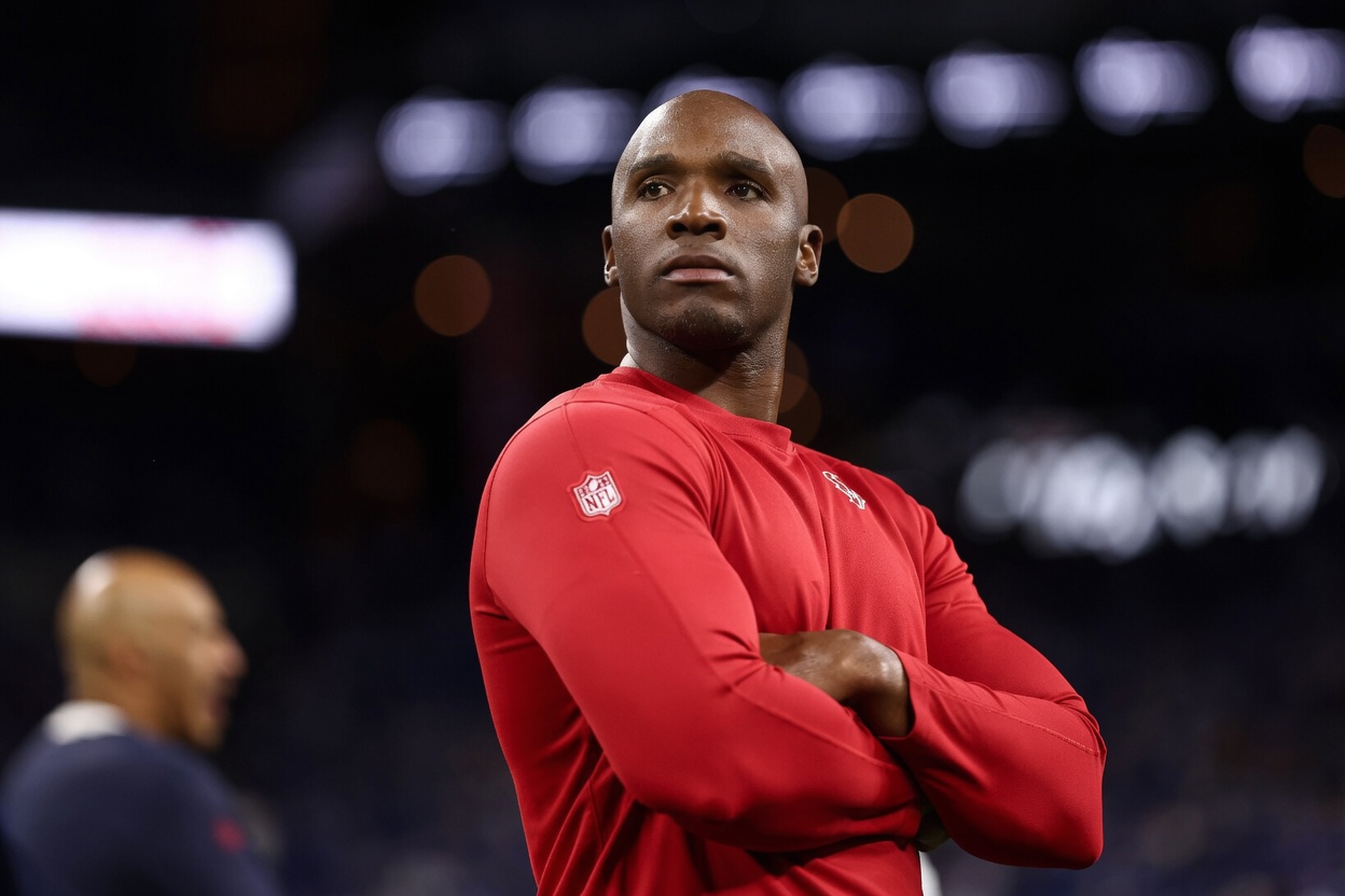 BREAKING: Texans Release Rookie After Disrespectful Incident Involving Elderly Female Staff Member — DeMeco Ryans Sends Powerful Message About “The Standard” in Houston