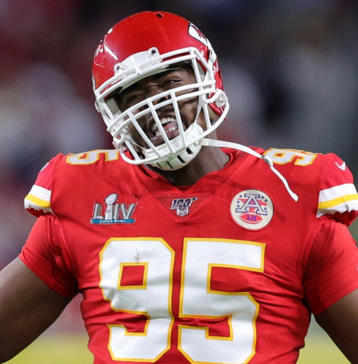 Kansas City Chiefs Star “Returns Home” After Remarkable NFL Journey, Signs One-Day Contract to Retire in Chiefs Colors at Age 31 as Playoff Hopes Fade Away