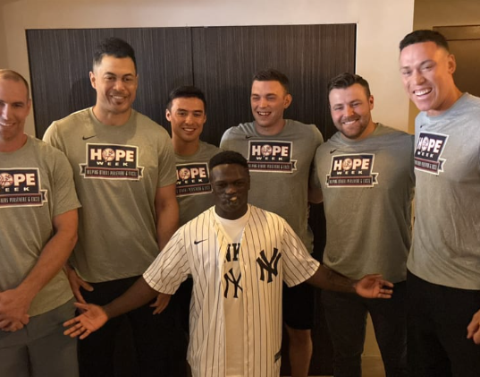 BREAKING: FROM A VICTIM ATTACK VICTIM TO A YANKEES GUEST OF HONOR – A STORY THAT TOUCHED MLB
