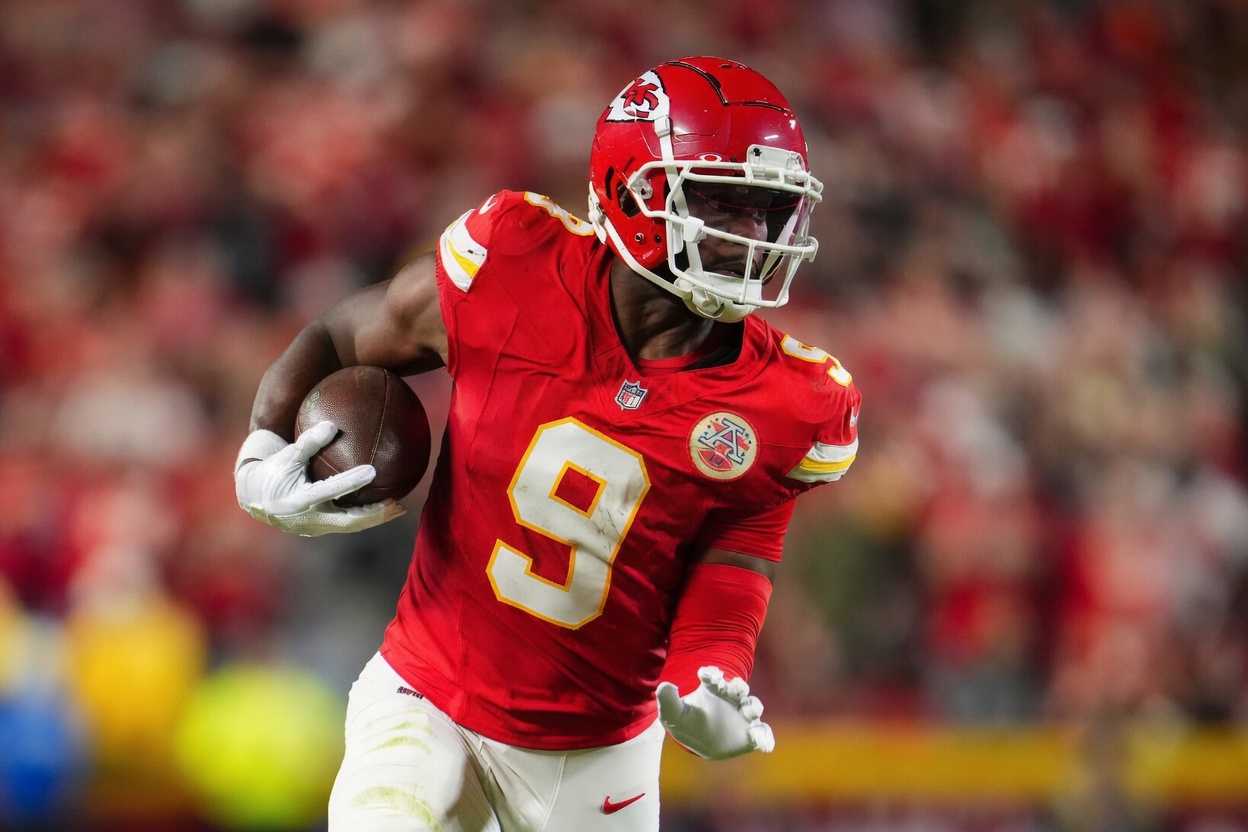 Kansas City Chiefs Wideout “Returns Home” After Remarkable NFL Journey, Signs One-Day Contract to Retire in Chiefs Colors at Age 29 as Playoff Hopes Fade Away