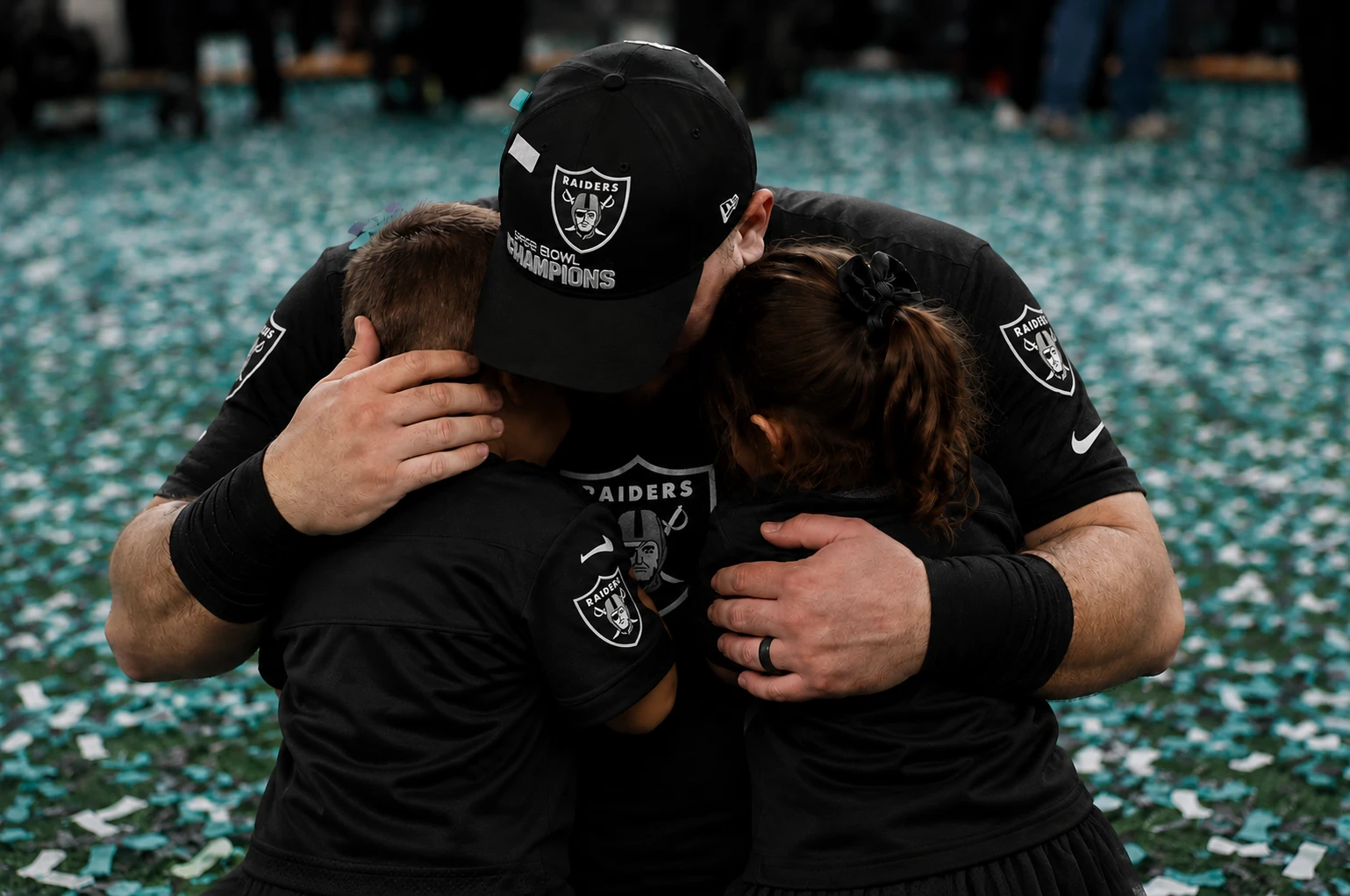 Former raiders Star Divorces Wife, Gives Up 80 Percent of Fortune to Support Their Two Children