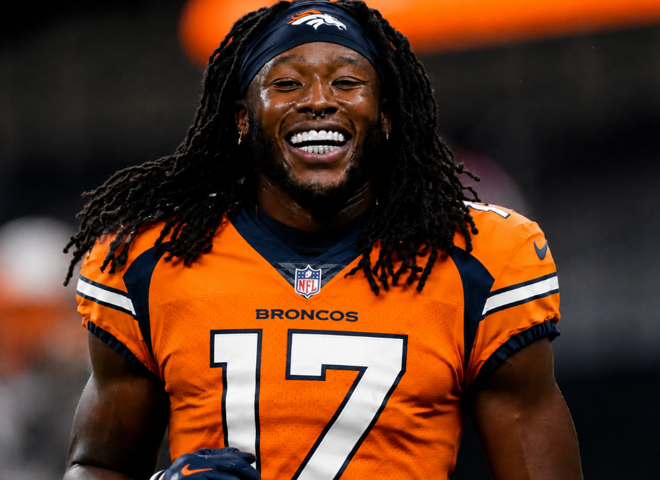 With the “win now” philosophy becoming increasingly clear, the Broncos are drawing attention across the AFC with a blockbuster pursuit of Alvin Kamara from the New Orleans Saints, backed by an offer being described as “too good to refuse”