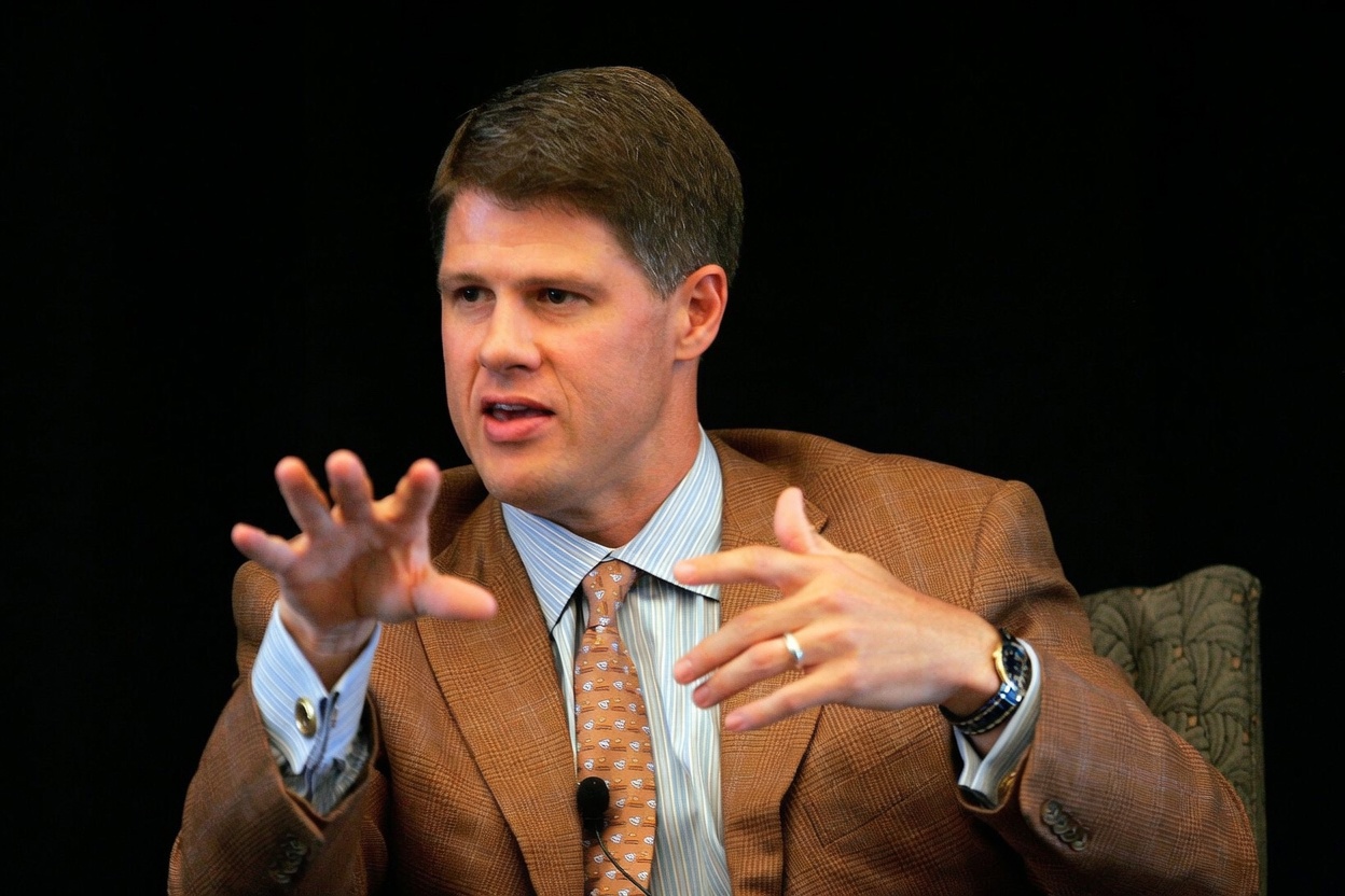 TRENDING: Chiefs Owner Clark Hunt Announces $12 Ticket Day at Arrowhead Stadium, Giving Thousands of Low-Income Families a Chance to See the Chiefs Live for the First Time — Fans Call It One of the Most Generous Gestures in Team History