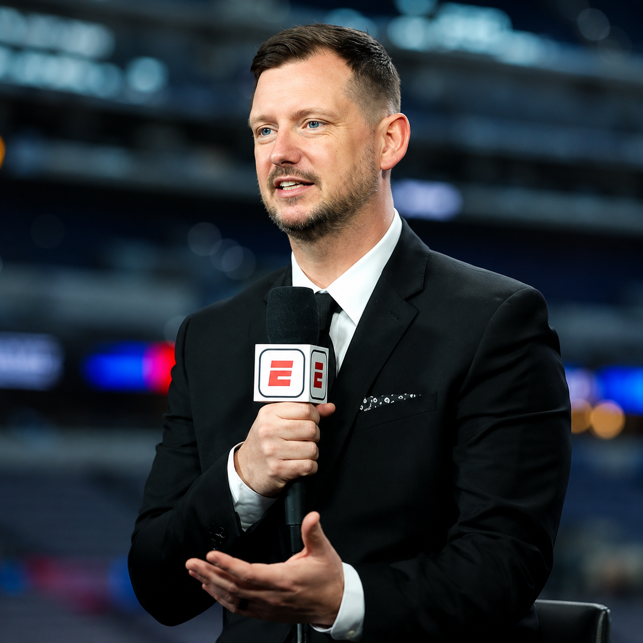 Former Chiefs Fan Favorite and ESPN NFL Draft Analyst Loses Arm After Horrific Car Crash