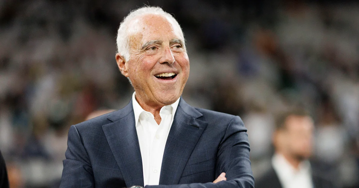 TRENDING: Eagles Owner Jeffrey Lurie Announces $12 Ticket Day at Lincoln Financial Field, Giving Thousands of Low-Income Families a Chance to See the Eagles Live for the First Time — Fans Call It One of the Most Generous Gestures in Team History