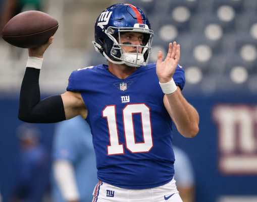 Superstar QB Perfect RAS 10.0/10 Suffers Serious Neck Injury Recurrence After A Night Of Partying At A Downtown New York Bar Just Before Training Camp, Per Adam Schefter