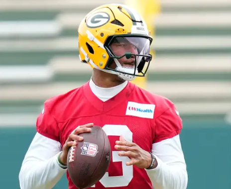 Just 3 Hours After Learning He Was Cut to Make Room for Kyron Drones, Beloved QB Expresses His Disappointment - Sends a Subtle Farewell Message to Packers Nation