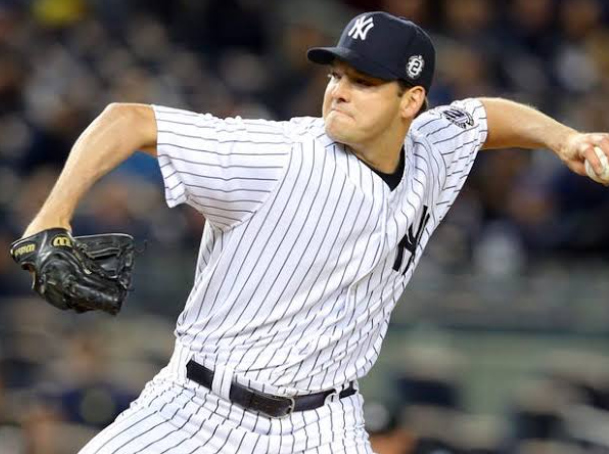MLB Legend With 21 MLB Seasons Considers Stunning Comeback, Expresses Desire to Devote Final Chapter of Career to New York, Willing to Do Whatever It Takes to Lead Yankees Back to Glory