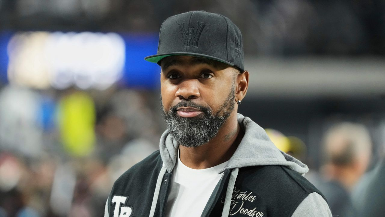 Charles Woodson Returns to Raiders in Surprise New Role — His Mission Goes Far Beyond Football