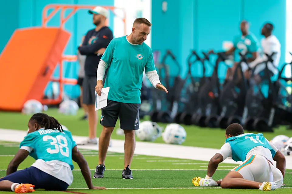 Dolphins HC Shocks Players With New Training Camp Rule — Veterans Immediately React