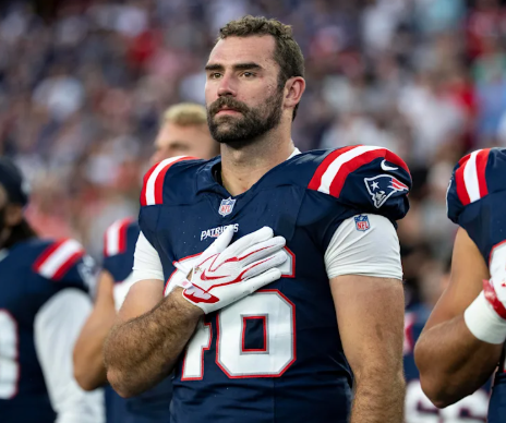 Just 3 hours after the blockbuster signing of Greg Van Roten, beloved promising TE — Patriots’ versatile former standout quietly delivers an emotional farewell message to New England: “I will always be proud that I was once a part of the Patriots”