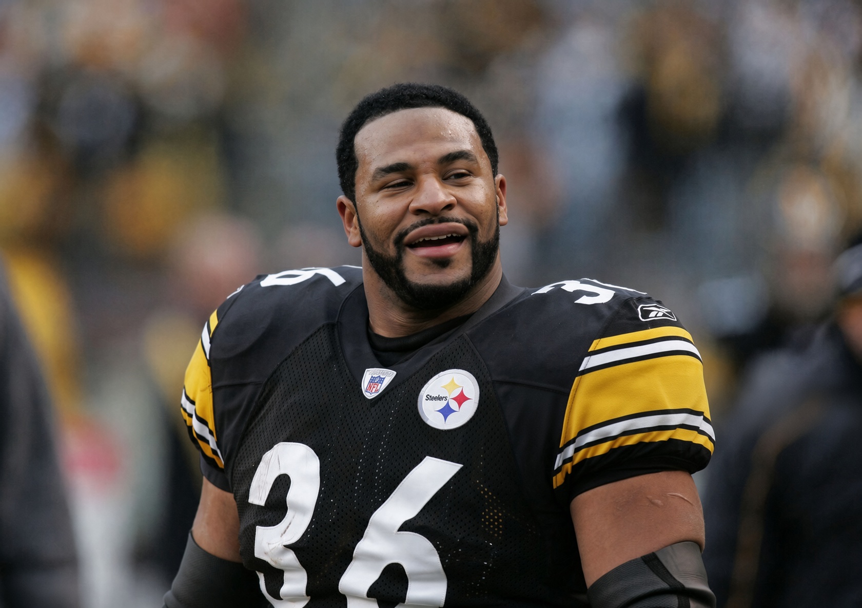 Steelers Icon Jerome Bettis Speaks Out and Criticizes Legendary Broadcaster Troy Aikman Amid the NFL Firestorm After He Listed 5 Reasons Claiming the Steelers Cannot Win Super Bowl 2026 Live on Air