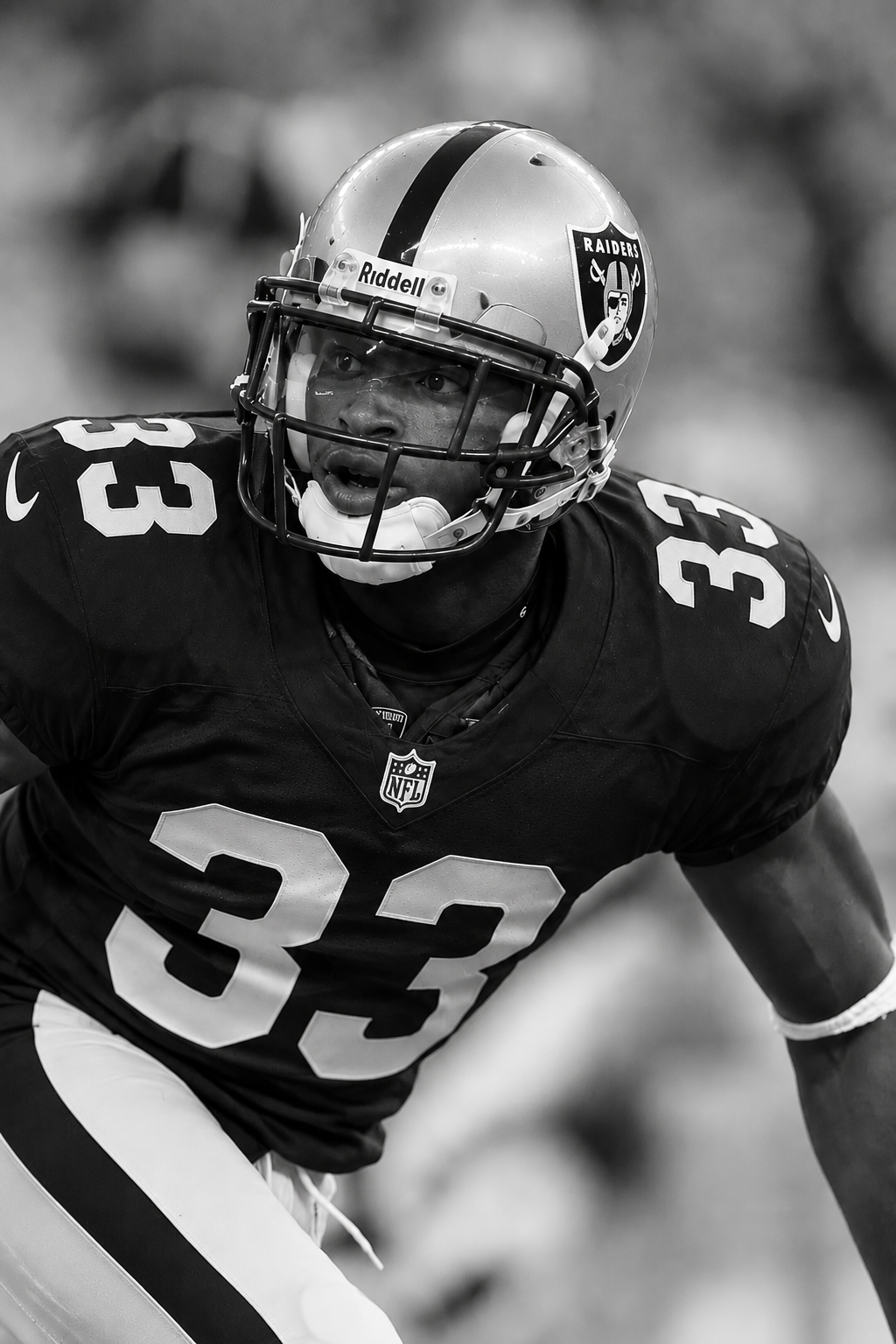 HEART BREAKING: Former 40-Year-Old Las Vegas Raiders Defender Dies Under Tragic Circumstances Due to Chronic Depression, Revealing the Brutal Silent Battles Former Players Face