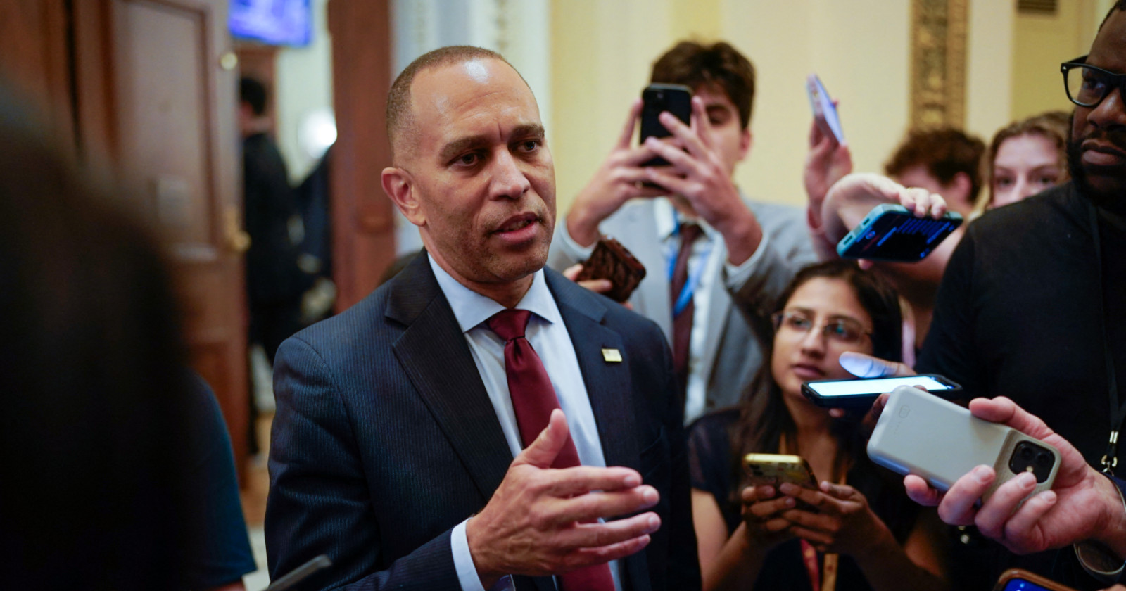 House Vote Backfires on Democrats as Two Members Break With Hakeem Jeffries
