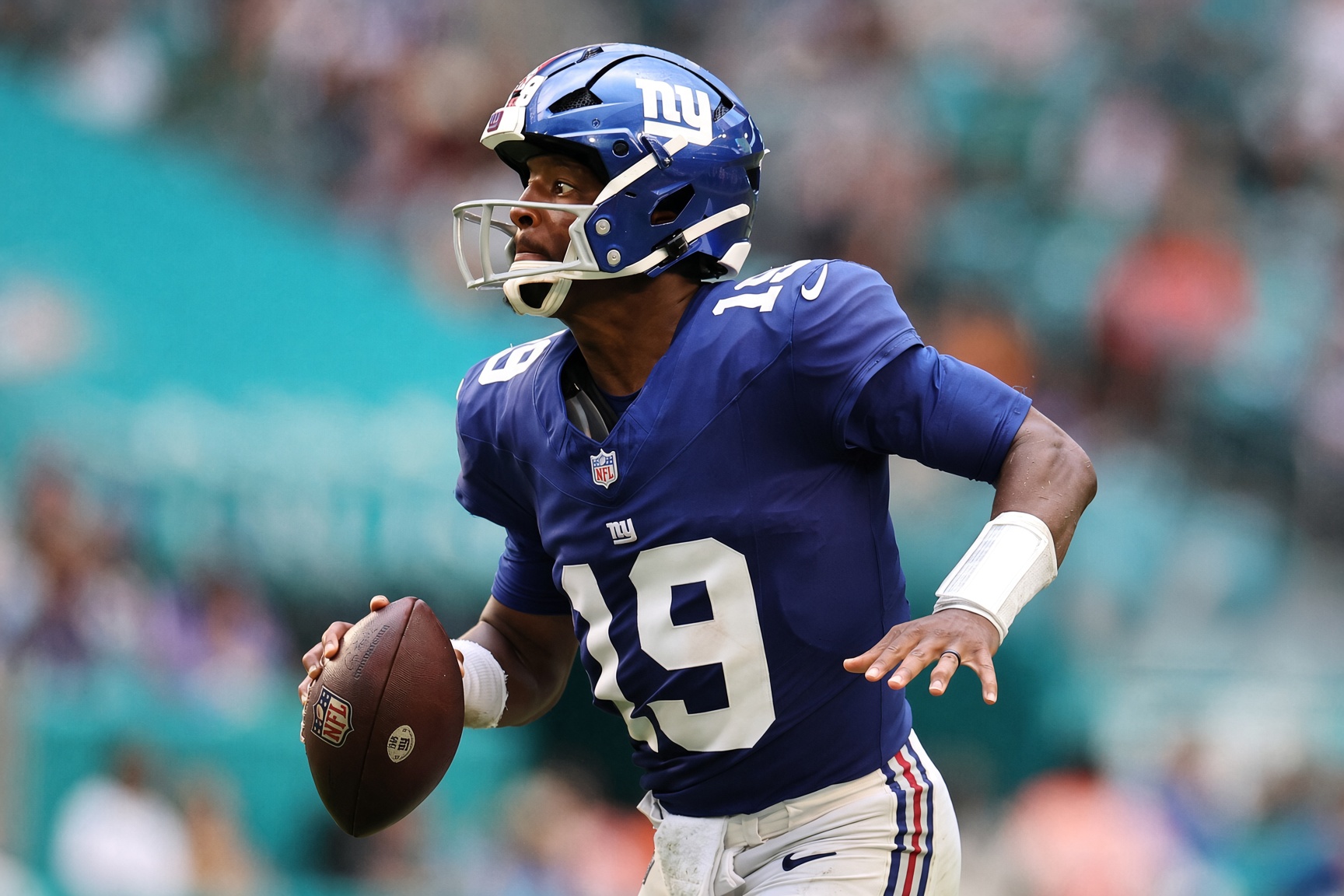 New York Giants Unexpectedly Extend Veteran Quarterback Known for His Leadership, Experience and Especially His Important Mentorship Role With Jaxson Dart
