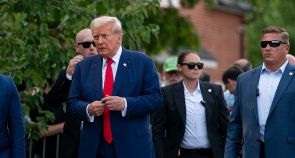 “We Got Them”: Did Trump Really Have People Arrested at the Airport?