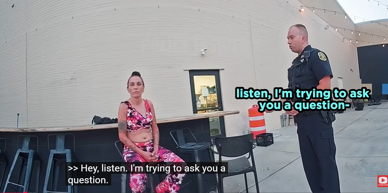 🚨 Chaos breaks out at american bar after bartender gets fired — cops respond