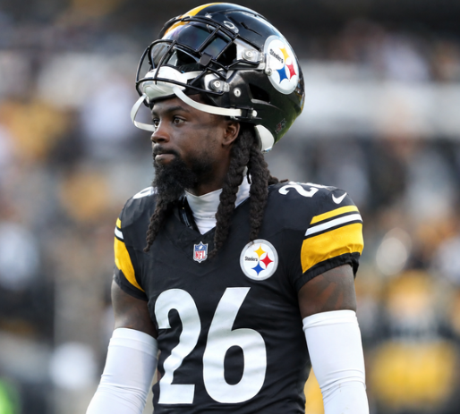 TRENDING: ¡147 titularidades de carrera y un recorte salarial enorme tampoco pudieron salvar a esta ex estrella defensiva de primera ronda de los Steelers de la lista de cortes!