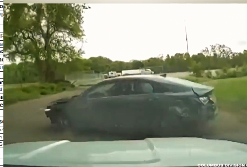 Police Chase Turns Chaotic After Suspect Floors It