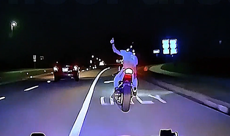 Motorcycle Operator survives several DEATH WOBBLES