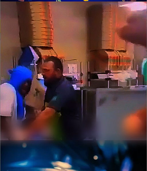 7-Eleven Workers Stop a Cigerette Thief / Stockton, California