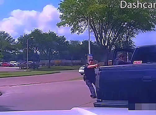 Officer Makes a Shocking Discovery During Traffic Stop