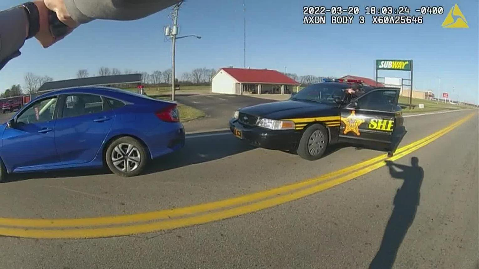 Driver Makes a Run for It After Traffic Violation