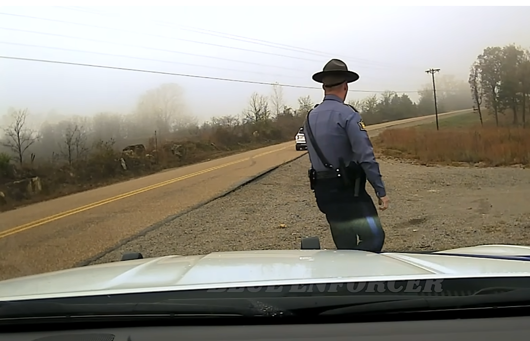 🚔 Driver Takes Off From Checkpoint, Sparks Dangerous High-Speed Chase | Arkansas