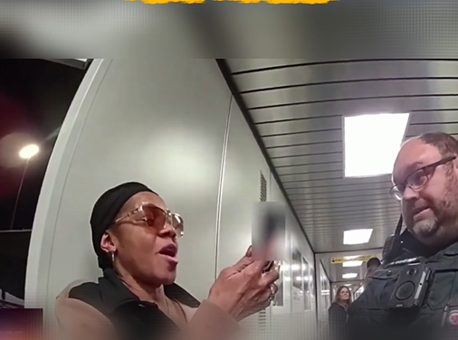 Woman REFUSES To Leave Delta Airlines!2