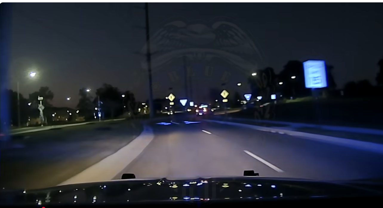 🏍️ Biker Flees Arkansas Troopers at 140 MPH — Wild High-Speed Chase Caught on Camera
