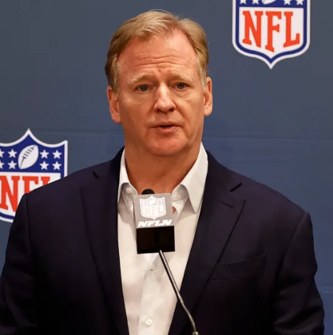 NFL representative makes disciplinary decision on Steelers’ $72 million star after rough hit on QB Drake Maye during Patriots’ victory at Gillette