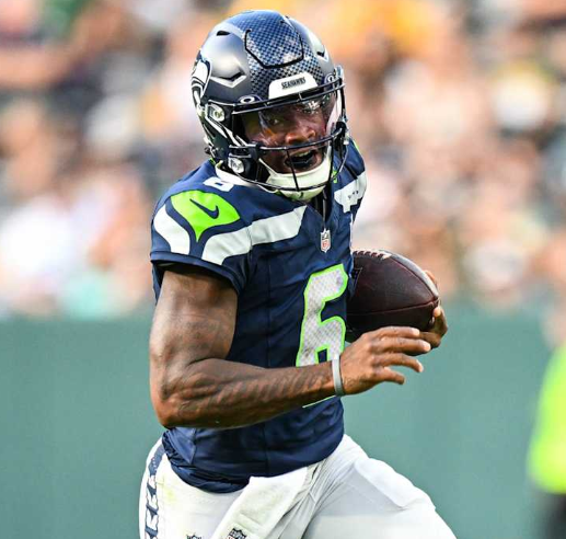 Superstar QB Perfect RAS 10.0/10 Suffers Serious Neck Injury Recurrence After A Night Of Partying At A Downtown Seattle Bar Just Before Week 3, Per Source