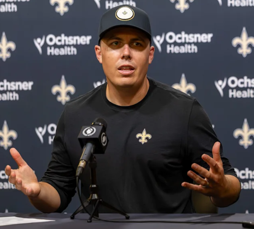 Saints Immediately Impose Internal Discipline on Star RB with Over 3,700 Career Rushing Yards After Partying Scandal for Missing Key Practices Ahead of Week 3