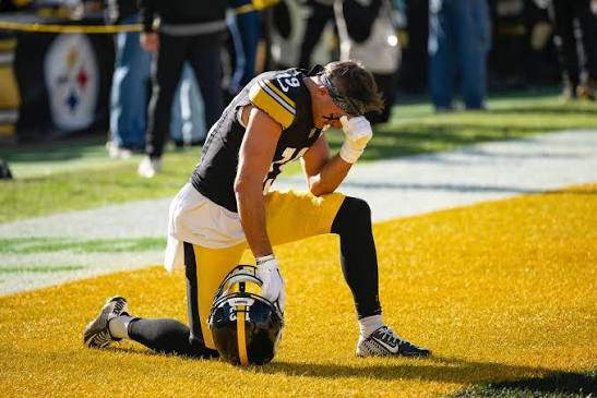 Former Steelers Superstar WR Retires at Age 29 Before Returning to Pittsburgh With a Greater Mission to Write the Next Chapter of His NFL Career