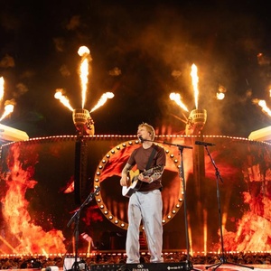 Macklemore was asked to leave the concert... accompanied by a shocking announcement