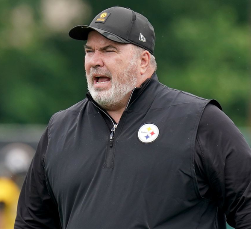 El HC de los Steelers, Mike McCarthy, entrega a la NFL una bomba de 100GB y un informe de 100 páginas — denuncia que los referees ignoraron un golpe sucio al astro Aaron Rodgers