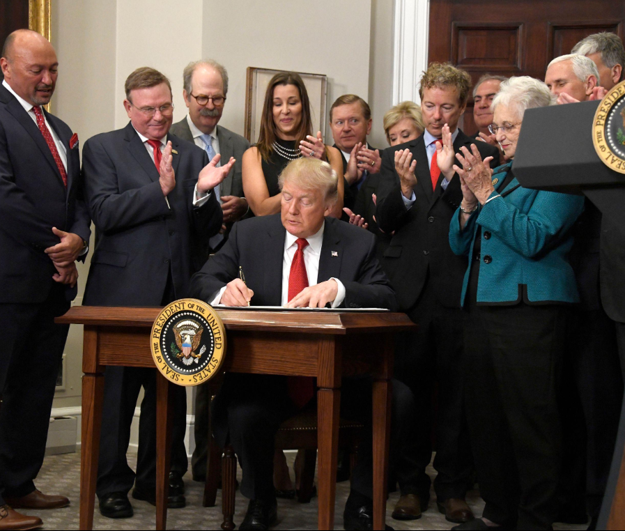 OBAMACARE JUST GOT A SHOCKING TRUMP TWIST