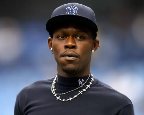Amid a Storm of Trade Rumors, Jazz Chisholm Jr. Tearfully Sends a Message to Yankees Management, Willing to Take a Pay Cut and Sacrifice Everything to Stay for the 2027 Season