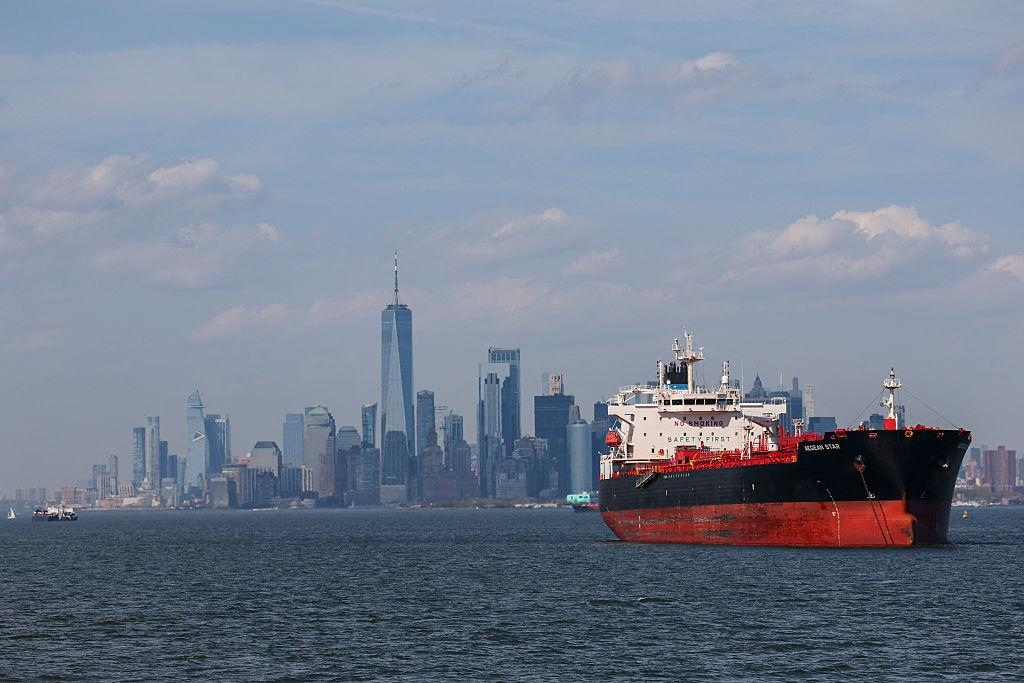 40,000 TONS OF RUSSIAN DIESEL—TRUMP'S RUSSIAN DIESEL DEAL COLLAPSES MILES FROM NEW YORK! 