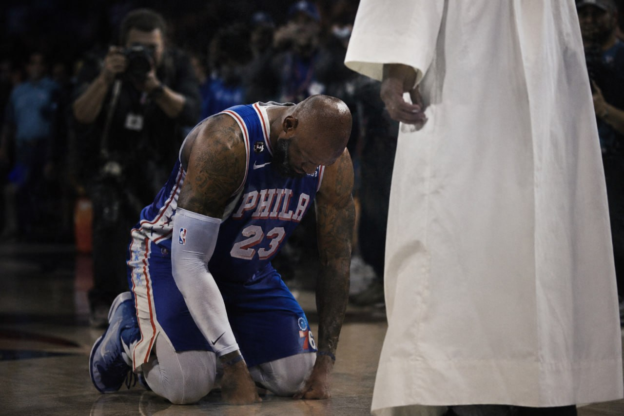 "KICK THAT DISGRACE OUT—OR GONE" TRUMP'S NBA ULTIMATUM! 